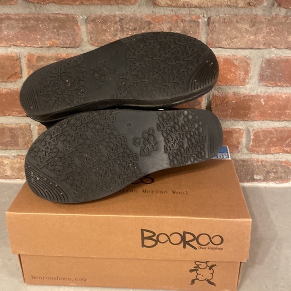 Booroo black suede ankle slip on boots Sz 9 - Picture 5 of 9